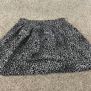 Black and White Print Aeropostale Skirt